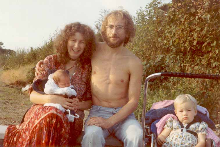 1982. Sally, Nigel, Hanye, Katy